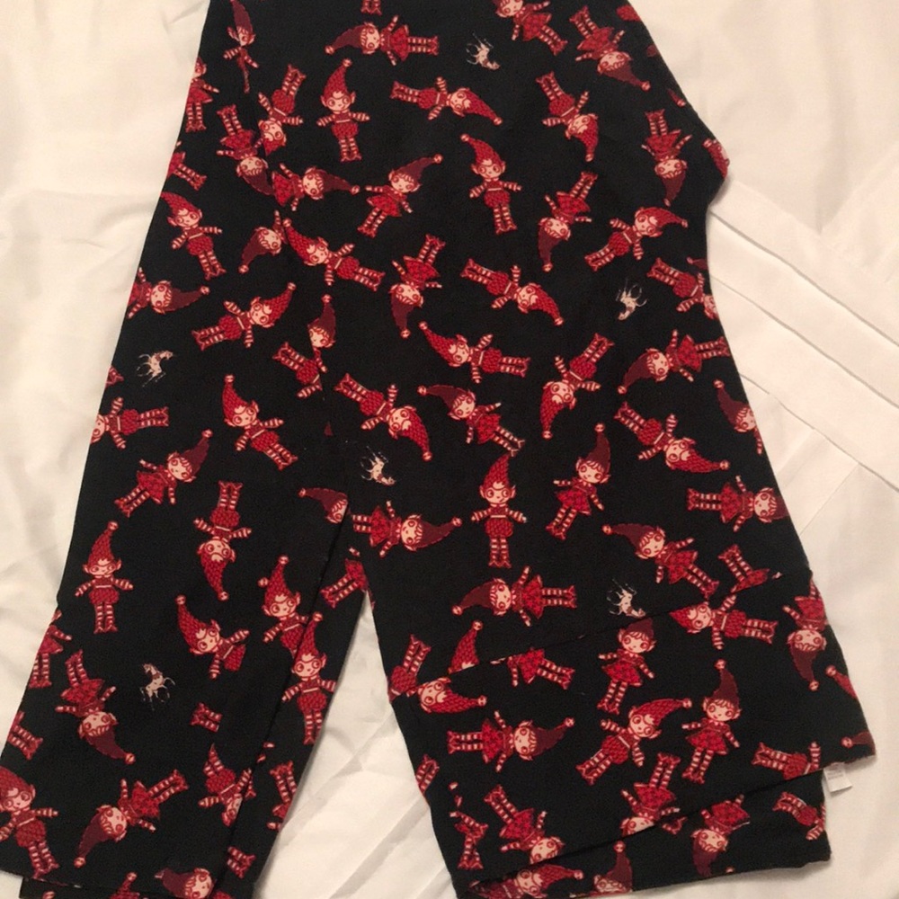 LuLaRoe Christmas Elf leggings *unicorn print*